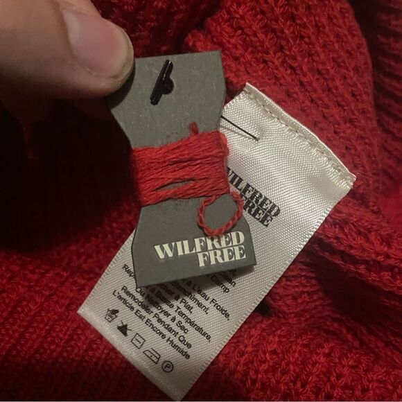 Wilfred Free | Aritzia NWOT Crew-Neck 100% Wool Knit Sweater Red Size XXS - Picture 4 of 8